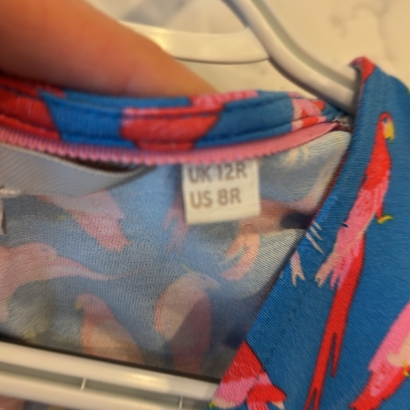 Boden parrot print easy wear dress - Picture 6 of 6